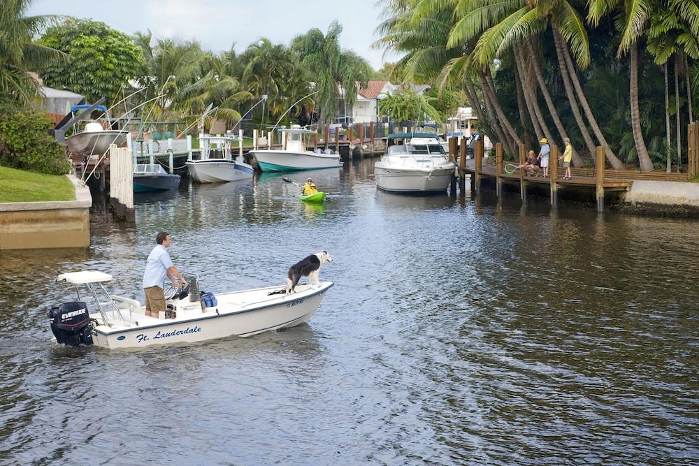 Hyatt Place Fort Lauderdale Airport/Cruise Port デイニア・ビーチ エクステリア 写真